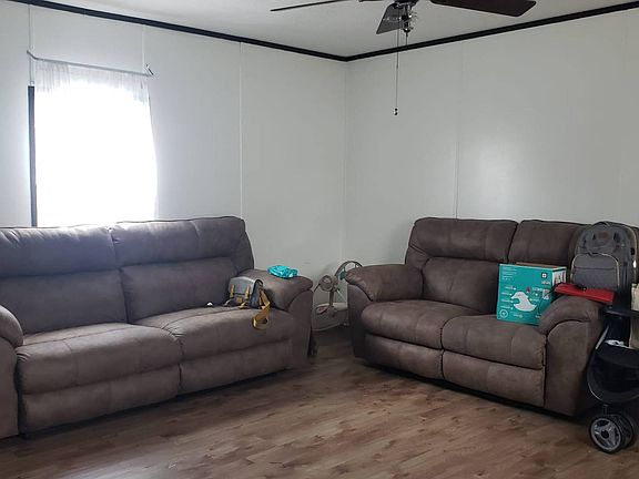 3rd image of 2428 E Roble Dr