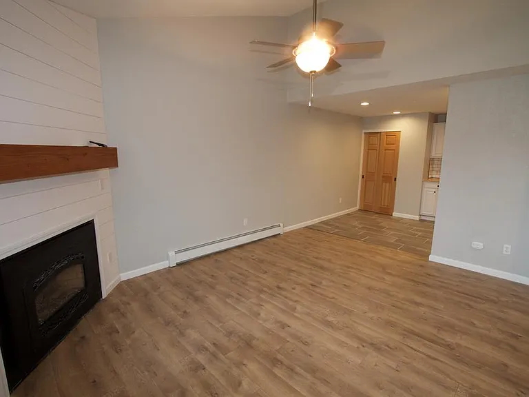 4362 Reka Dr — Photo 3