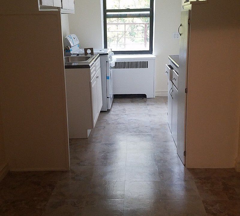 2nd image of 65 Hillside Ave APT 6G