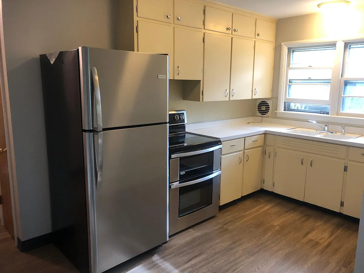 Building Photo - 1753 Jackson Ave #3