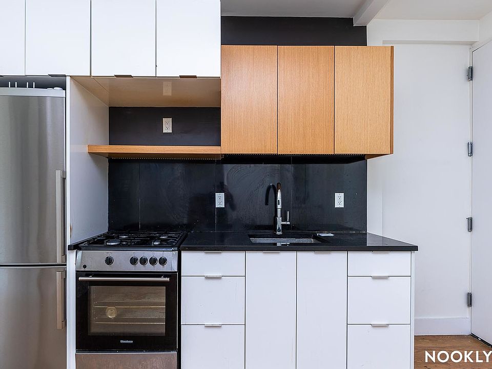 1st image of 820 Saint Johns Pl #4A