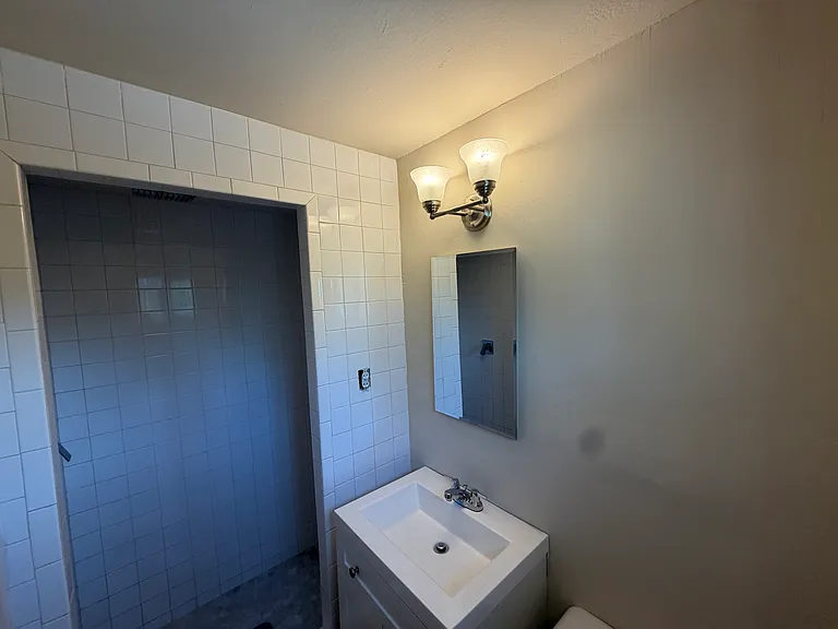 909 Elko Way — Photo 9
