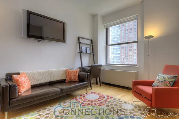 Rented by City Connections Realty | media 9