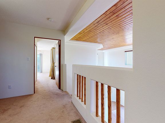5th image of 10032 Vista Cantera Ln NW