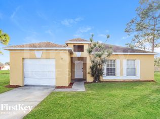 129 Admiral Cir, Sebastian, FL 32958