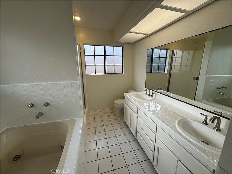524 S Catalina Ave #A — Photo 16