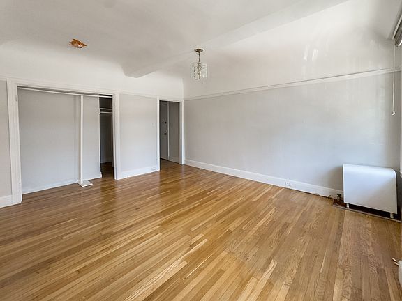 2nd image of 829 Leavenworth St APT 101