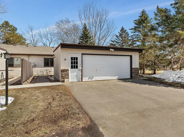 904 3rd St N APT 12, Cold Spring, MN 56320