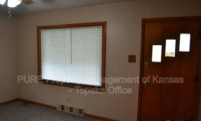 2004 SW Moundview Dr — Photo 7