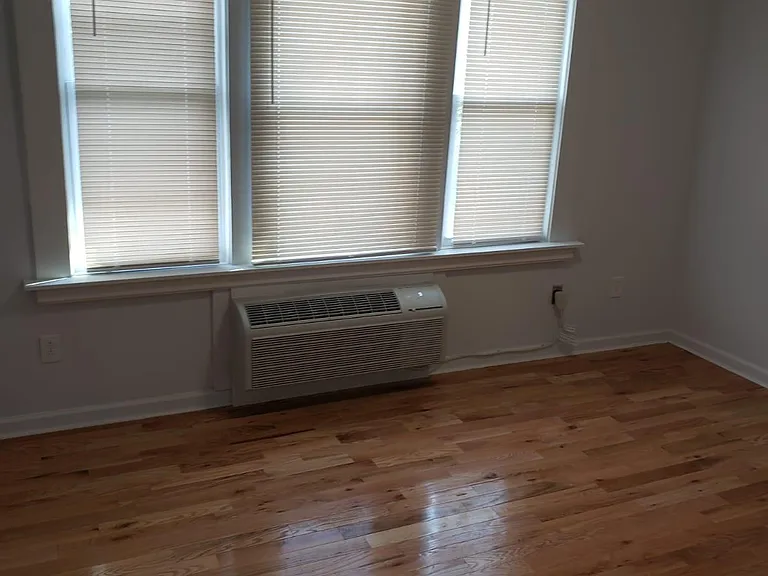 5045 Walnut St #3 — Photo 17