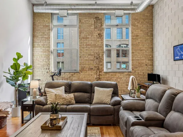 801 Washington Ave N APT 220, Minneapolis, MN 55401