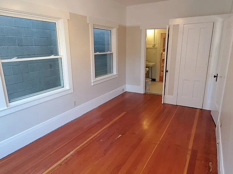 2227 J St — Photo 14
