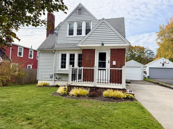 203 N Willis Ave, Endicott, NY 13760