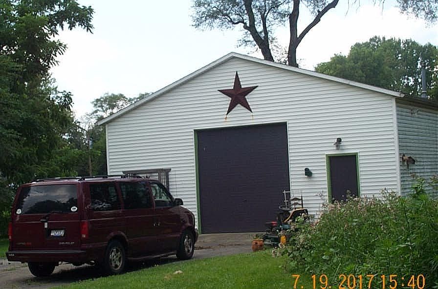2nd image of 1841 Allison Ave
