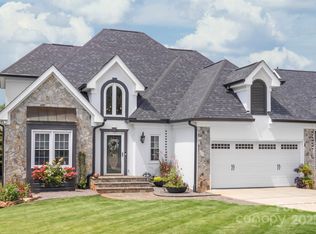 421 Cranborne Chase, Fort Mill, SC 29708