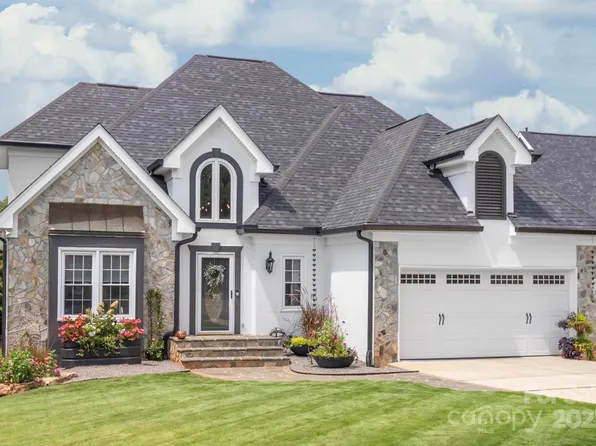 421 Cranborne Chase, Fort Mill, SC 29708
