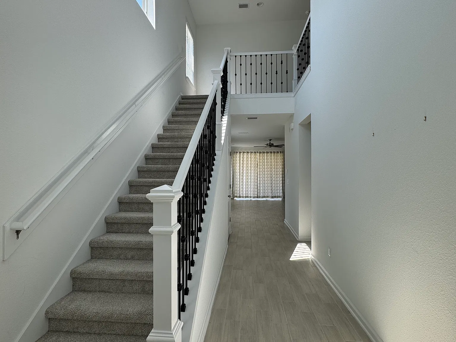 42 Golden Fern Dr — Photo 2