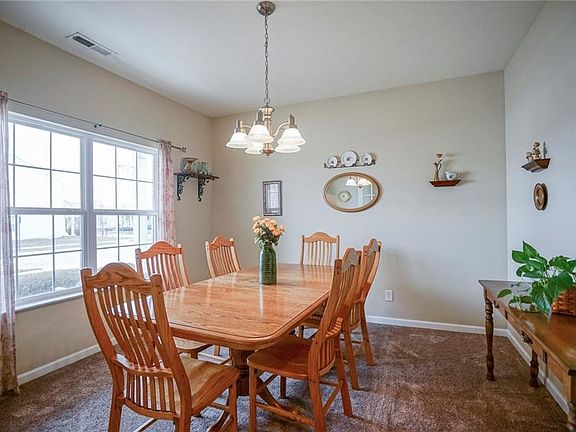 4th image of 16923 Stroud Ln