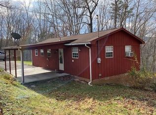 2 Robin Ln, South Charleston, WV 25309