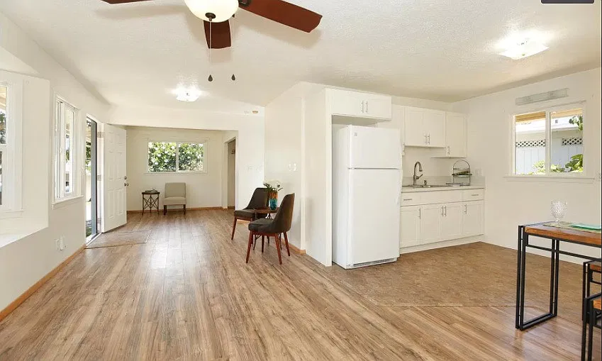 1 bed, 850 sqft, $3,200 — Photo 1
