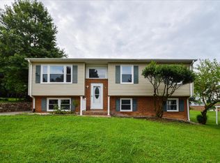 5532 Twilight Rd, Roanoke, VA 24019