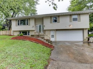 1586 W Harrison Ave, Decatur, IL 62526