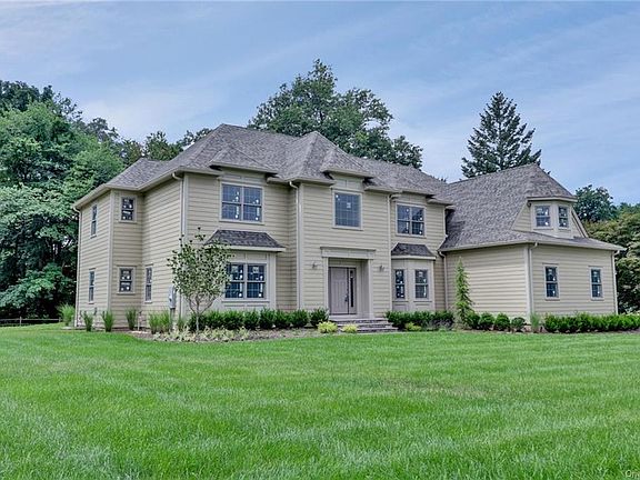3rd image of 13 Stone Meadow Ln