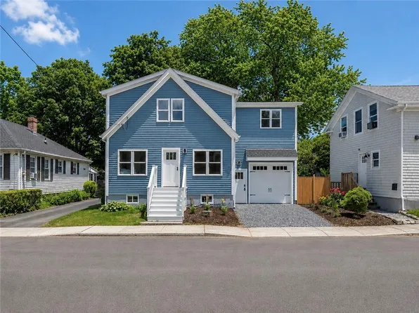 31 Prescott Hall Rd, Newport, RI 02840