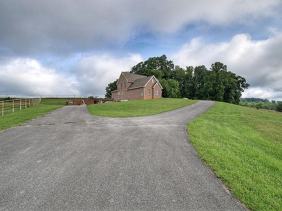4th image of 510 Rodgers Oak Dale Pvt Dr