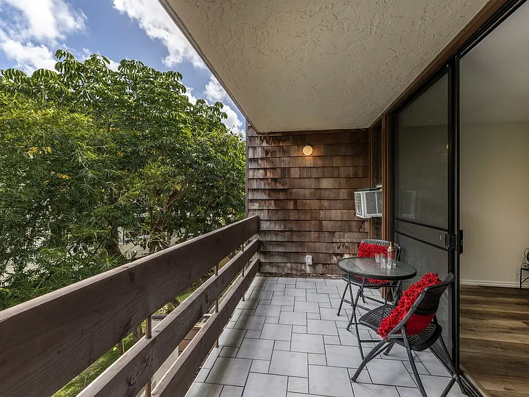 1015 Aoloa Pl #318 — Photo 7