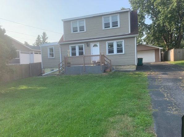 22248 W Cedar Dr
