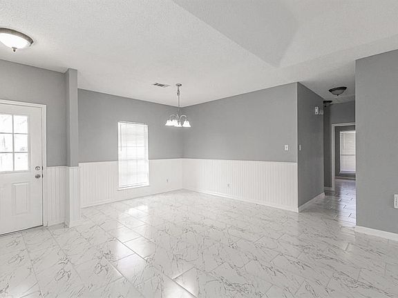 5th image of 19106 Lookout Mountain Ln
