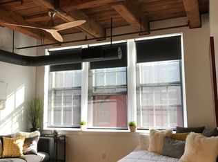301 Race St APT 317, Philadelphia, PA 19106