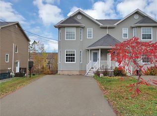 33 Chianti St, Dieppe, NB E1A 9C5