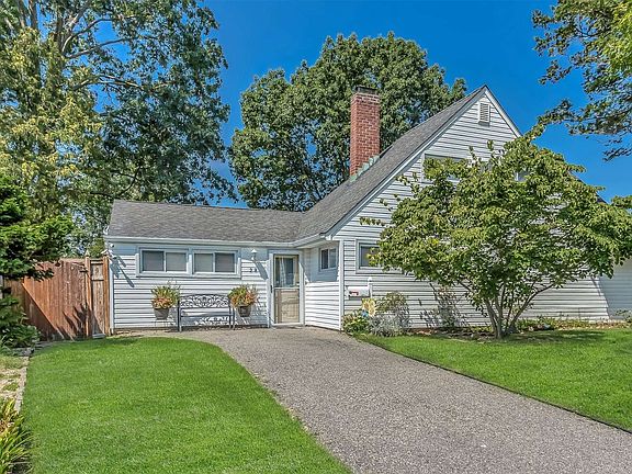 2nd image of 28 Foster Ln