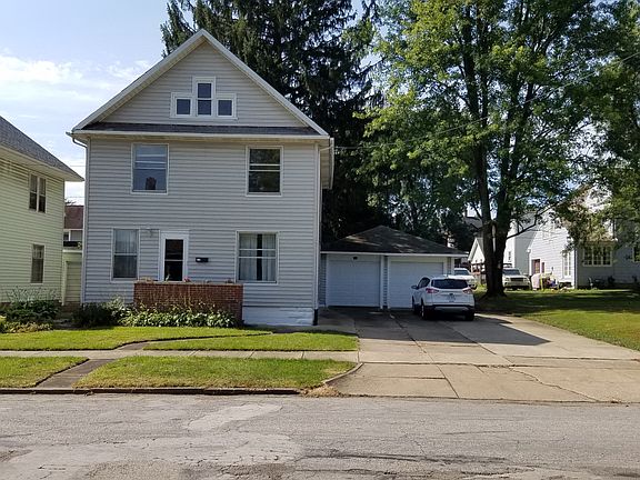 2nd image of 114 E Paradise St