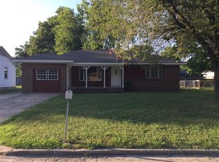 1105 Lewis St, Pryor, OK 74361