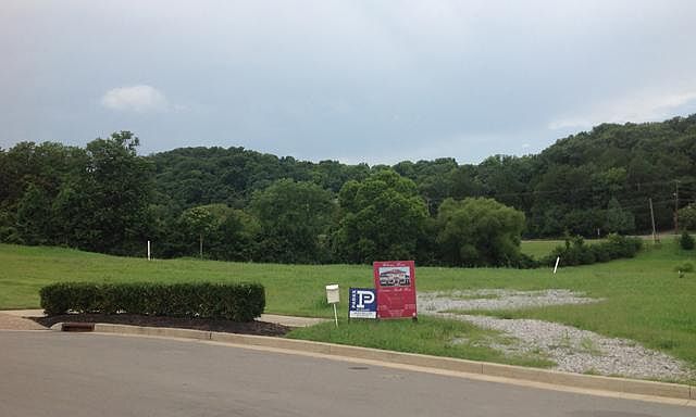 1st image of 705 Brass Lantern Pl