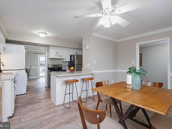 5th image of 1021 Brixton Ct