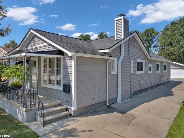 22021 Dorion St, Saint Clair Shores, MI 48082