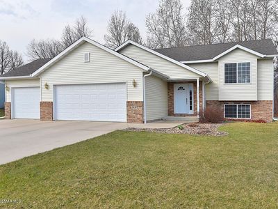 1430 Greenleaf Rd SE, Owatonna, MN, 55060