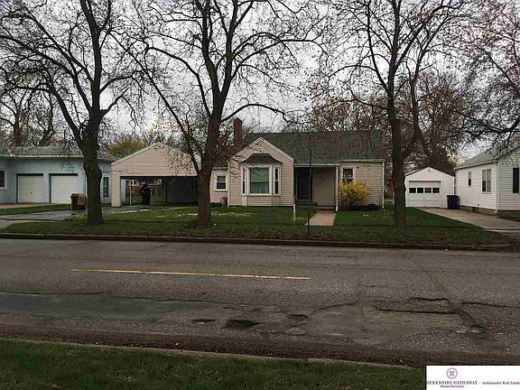 3rd image of 1643 N Clarkson St