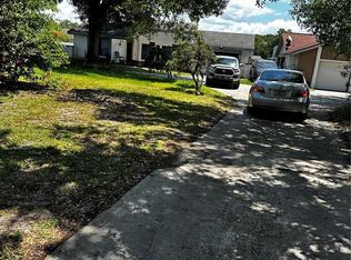 27 Trophy Ln, Kissimmee, FL 34759