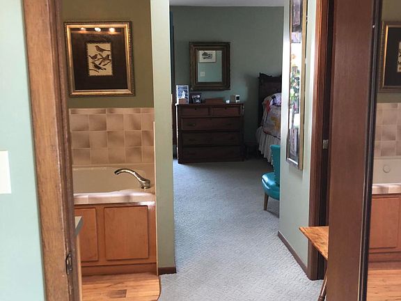 5th image of 3016 185th St