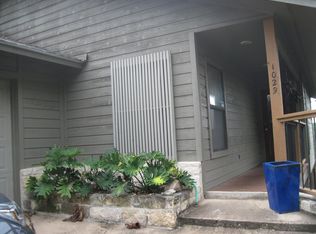 1029 Coventry Rd, Spicewood, TX 78669