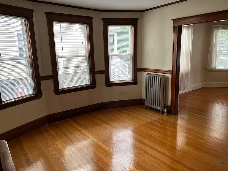 9 Chestnut St #1 — Photo 5