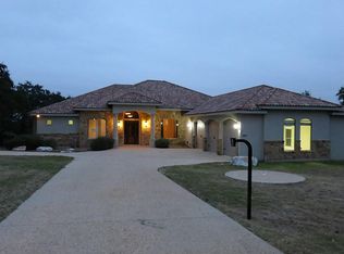 1339 County Road 2801 E, Mico, TX 78056