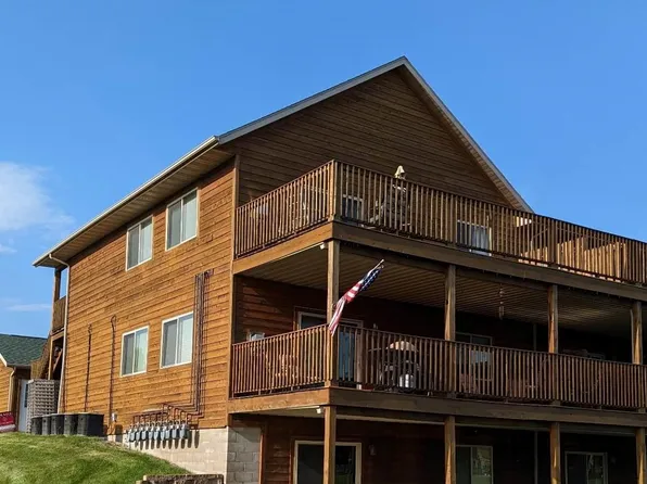 1203 Sanborn Ave Unit 21, Okoboji, IA 51355