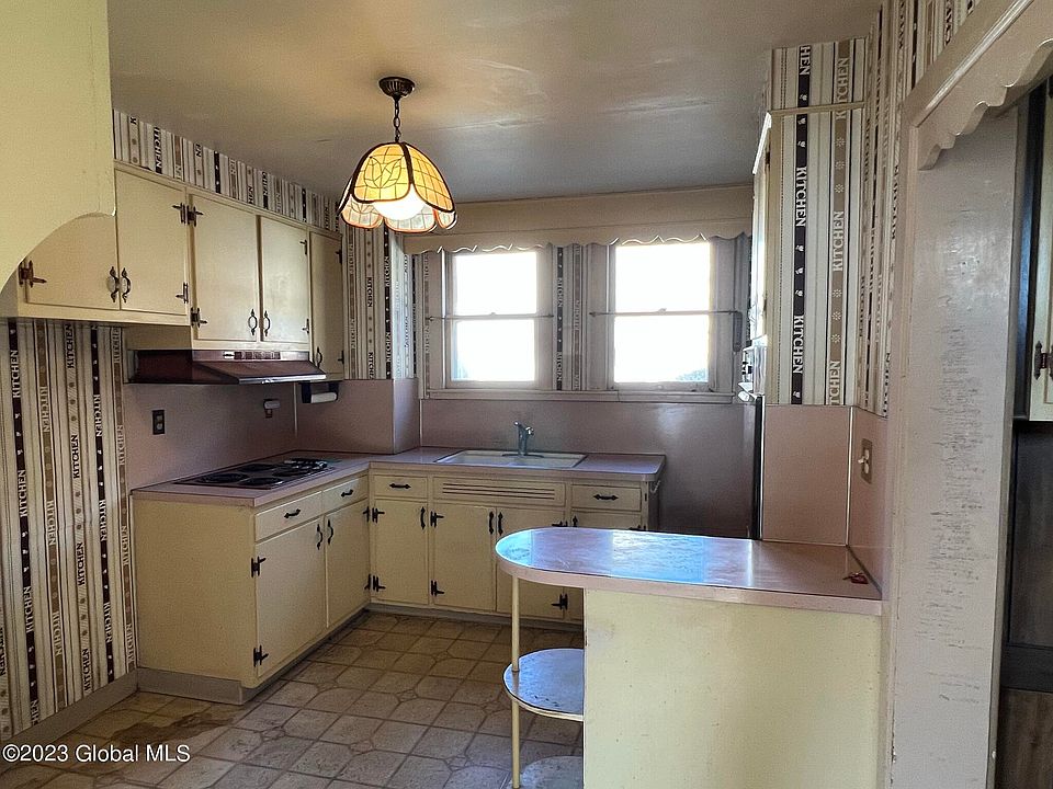 1284 Keyes Avenue, Schenectady, NY 12309 Zillow