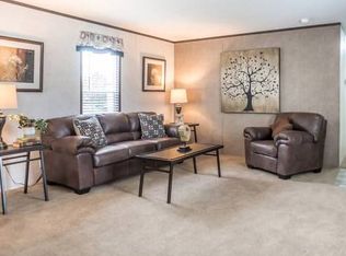 100 Pinewood Est #196, Chillicothe, IL 61523